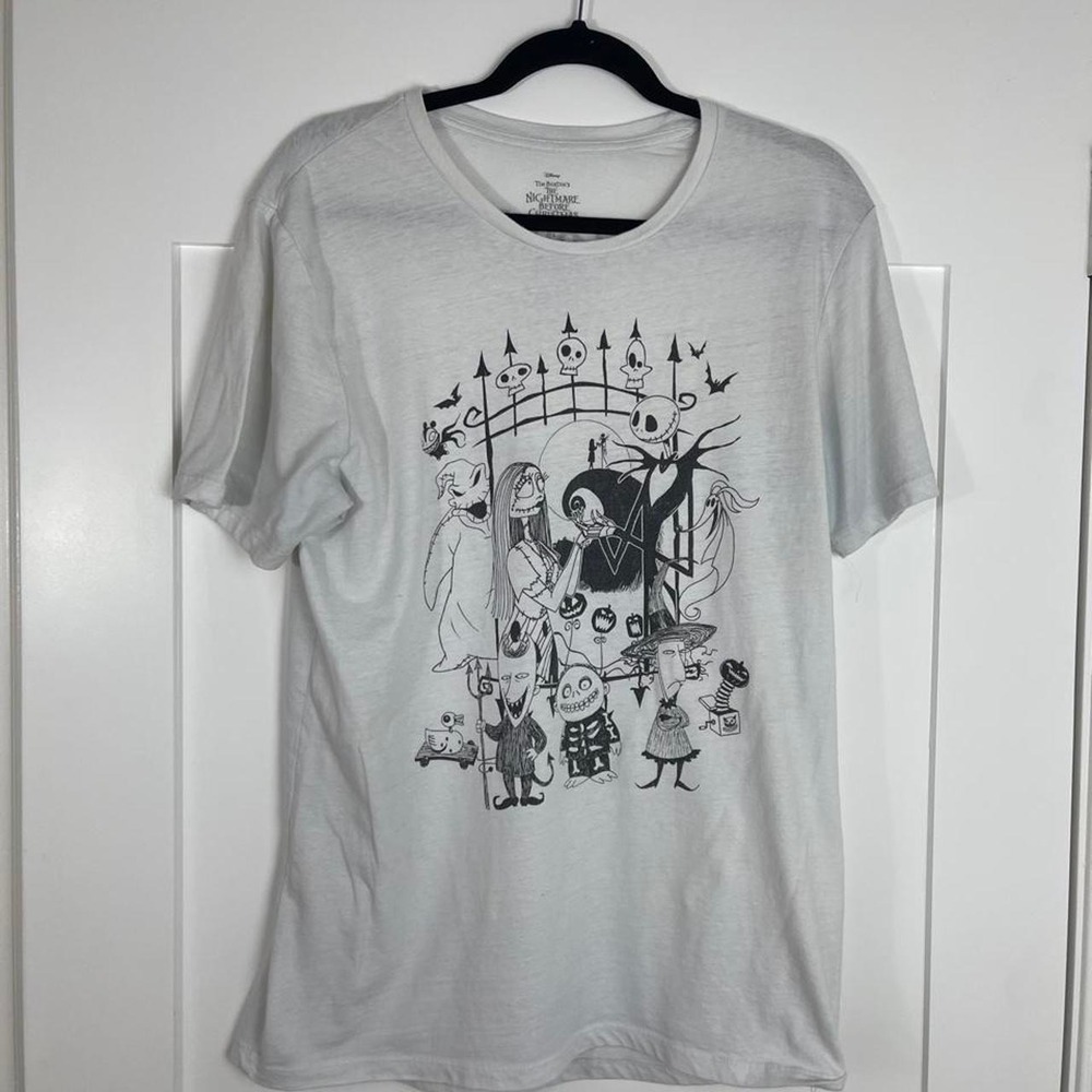 Disney Tim Burton's Nightmare Before Christmas Graphic Tee — Size L